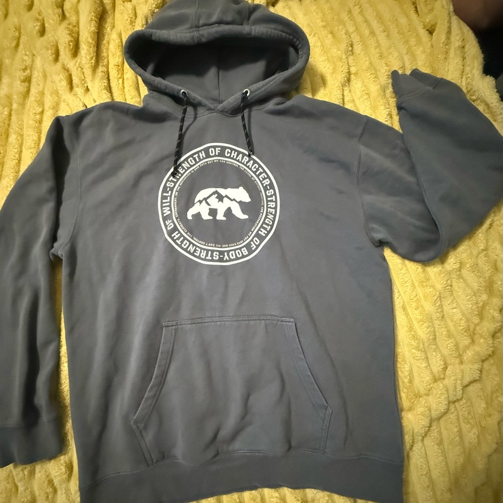 Men’s Conundrum outfiters Gray Hoodie with Bear Logo XXL 2XL